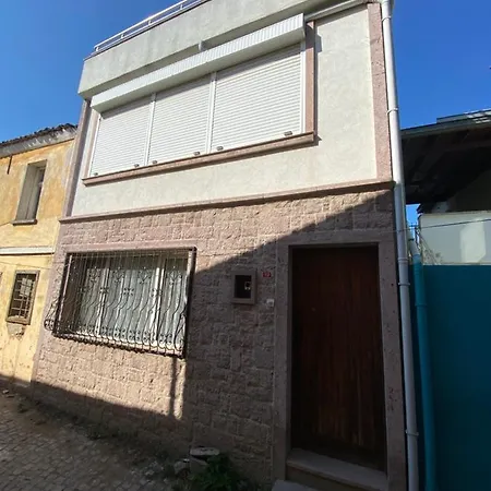 Merkezde Mustakil Ev בית נופש
